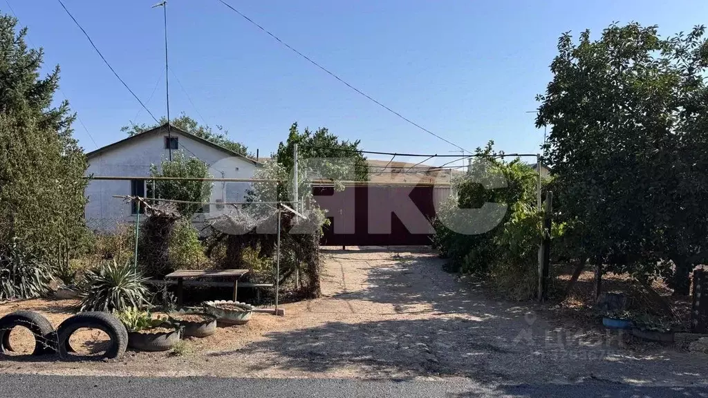 Участок в Крым, Симферопольский район, с. Скворцово ул. Бессонова, 25 ... - Фото 1