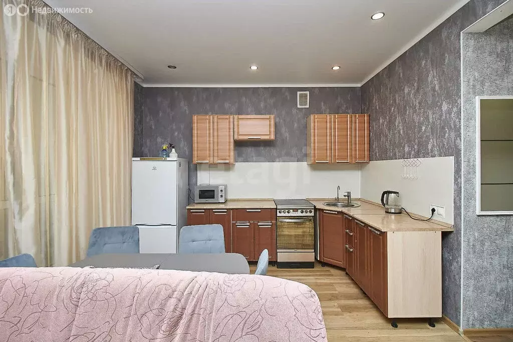 Квартира-студия: Тюмень, Полевая улица, 105к4 (33.5 м) - Фото 0