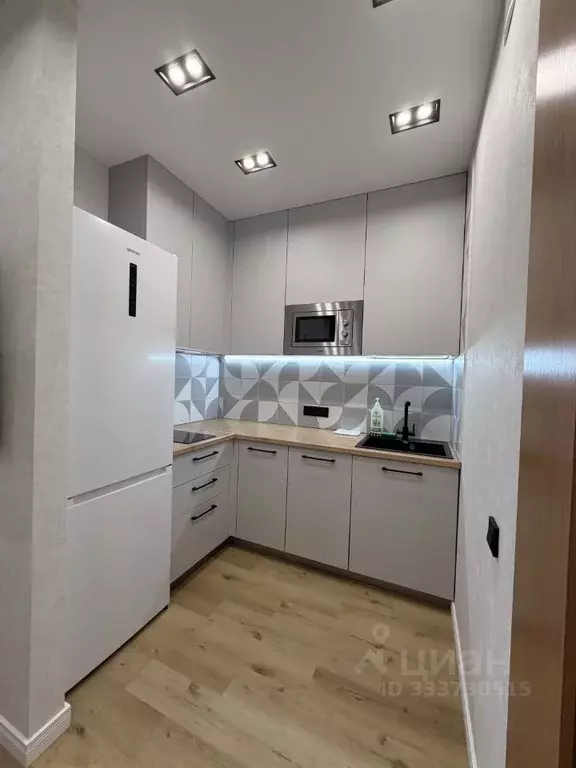1-к кв. Татарстан, Казань ул. Родины, 26А (32.0 м) - Фото 2
