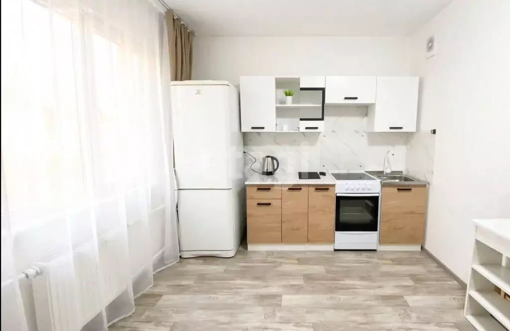Квартира-студия: Миасс, улица Кирова, 86 (24.3 м) - Фото 1