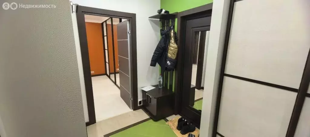 2-комнатная квартира: посёлок городского типа Боброво, Крымская улица, ... - Фото 0