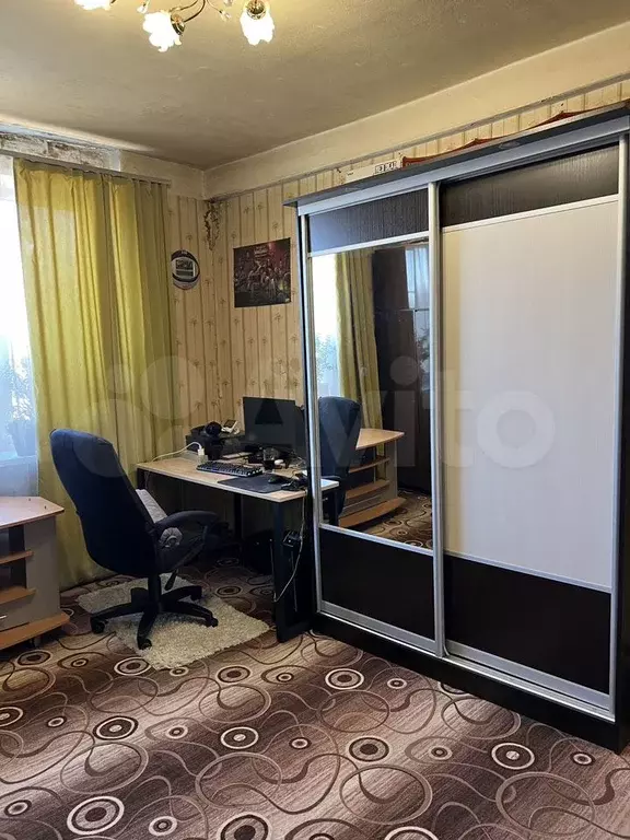 Комната 17,2 м в 5-к., 4/4 эт. - Фото 1