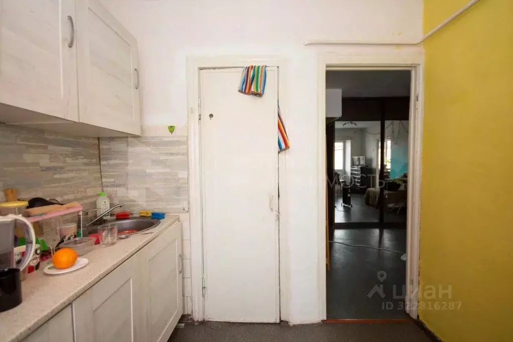 3-к кв. Тюменская область, Тюмень ул. Республики, 171 (60.0 м) - Фото 1