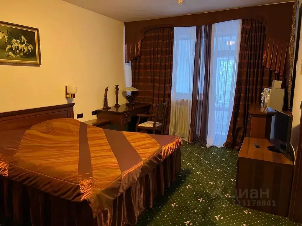 Комната Ханты-Мансийский АО, Мегион ул. Губкина, 18 - Фото 1