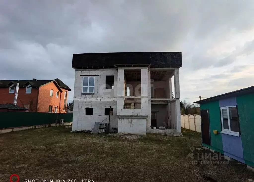 Дом в Калужская область, Дзержинский муниципальный округ, с. Учхоз  ... - Фото 2