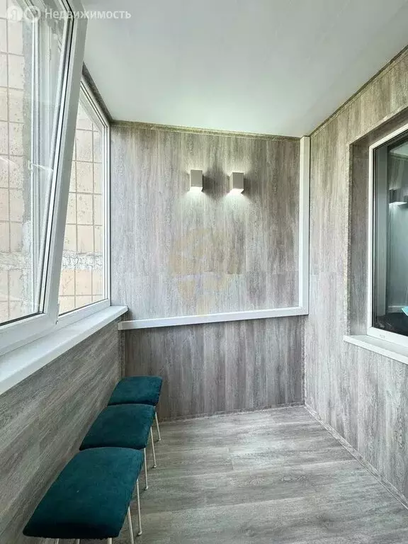 3-комнатная квартира: Старый Оскол, микрорайон Юбилейный, 2 (63 м) - Фото 0