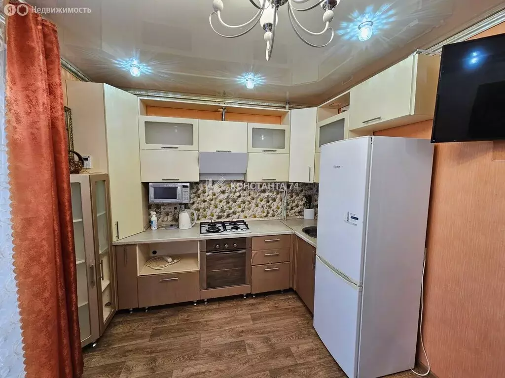 2-комнатная квартира: Чебаркуль, улица Заря, 29А (56.2 м) - Фото 2