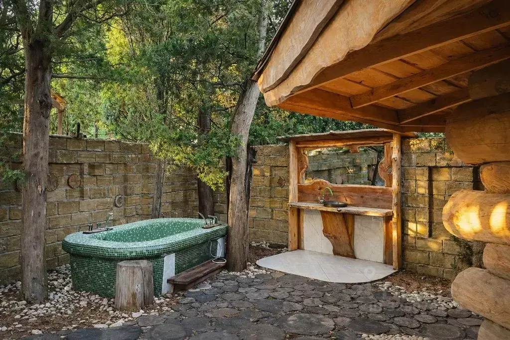 Дом в Крым, Ялта муниципальный округ, Кореиз пгт ул. Врачей ... - Фото 2