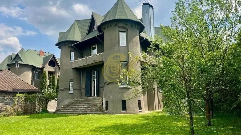 Дом в Московская область, Химки Клязьма-Старбеево мкр, Ивакино кв-л, ... - Фото 1