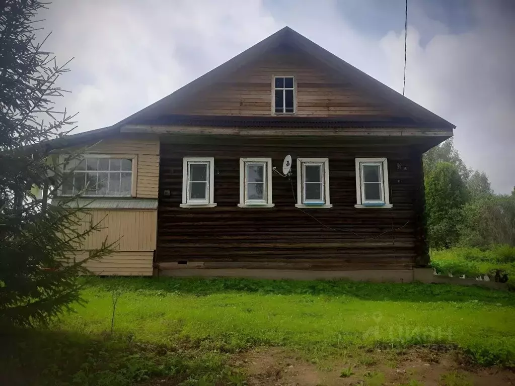 Дом в Новгородская область, Маловишерский район, Бургинское с/пос, д. ... - Фото 1