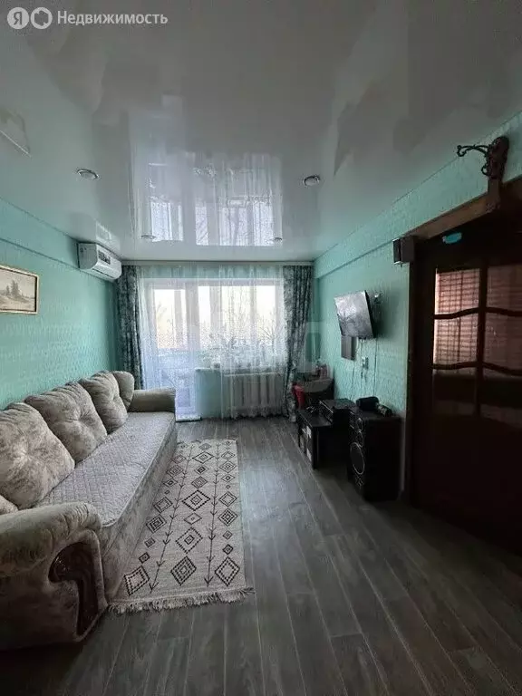 3-комнатная квартира: Омск, улица Седова, 63 (49 м) - Фото 2