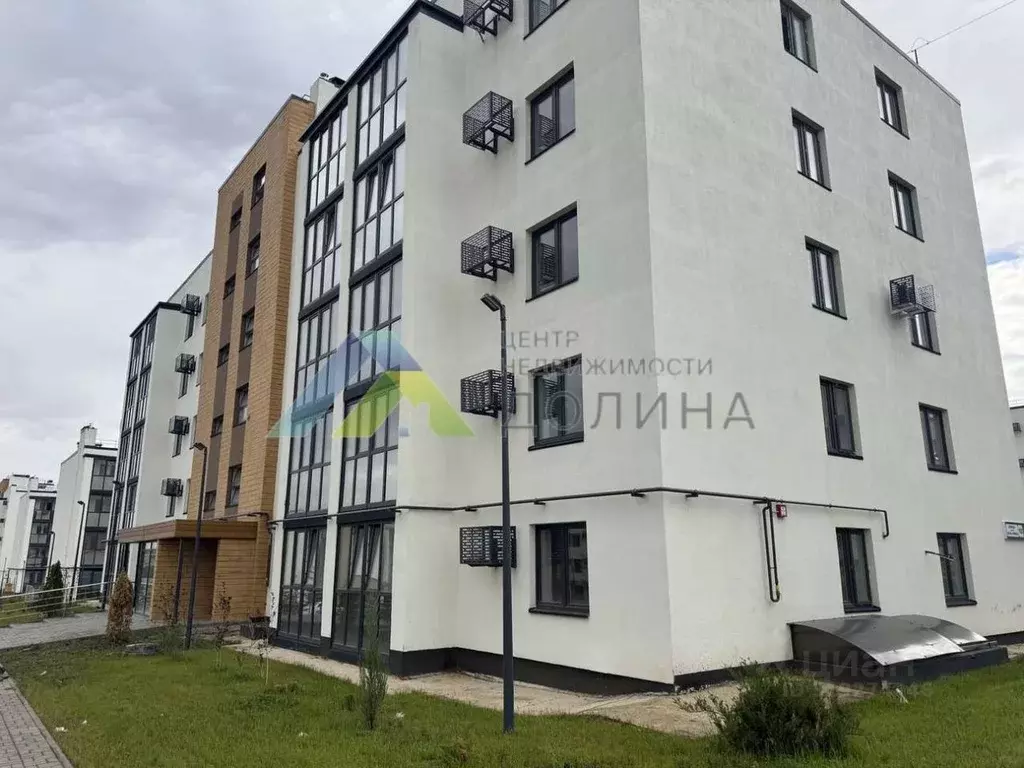 1-к кв. Волгоградская область, Волгоград ул. Иссы Плиева, 10 (35.0 м) - Фото 0