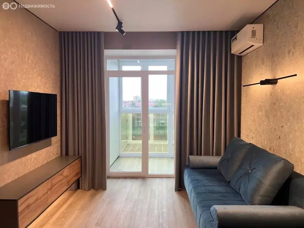 1-комнатная квартира: Брянск, улица Ульянова, 24 (43 м) - Фото 1