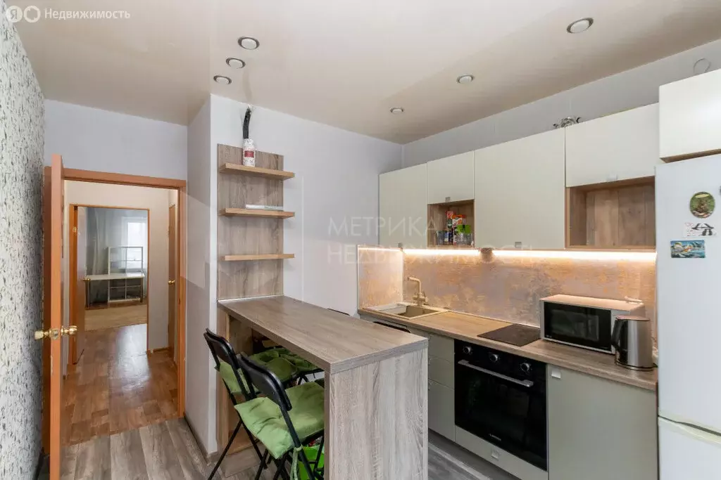 2-комнатная квартира: Тюмень, улица Николая Ростовцева, 2 (56.7 м) - Фото 2