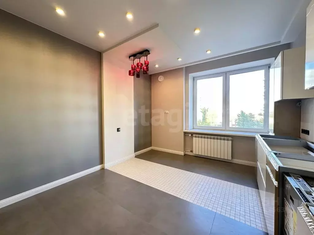 3-к кв. Санкт-Петербург ул. Композиторов, 12Б (95.6 м) - Фото 0