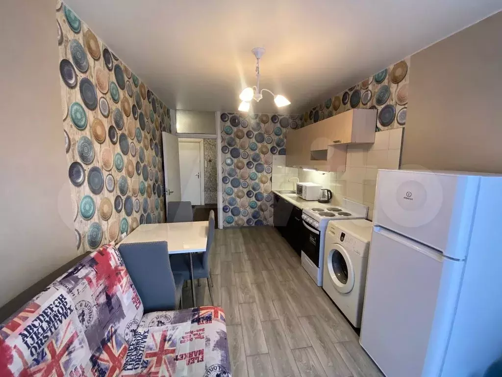 1-к. квартира, 40 м, 1/5 эт. - Фото 1