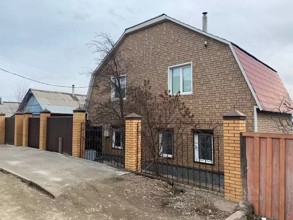 Дом в Бурятия, Улан-Удэ ул. Иванова (144 м) - Фото 0