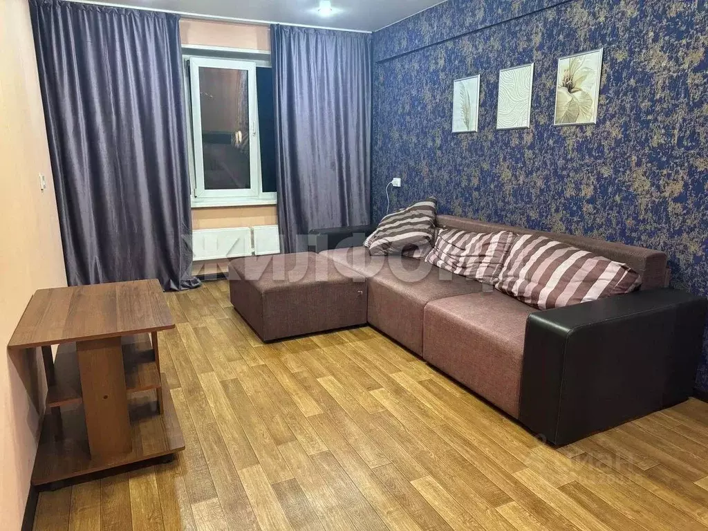 3-к кв. Хакасия, Абакан Торговая ул., 4 (66.0 м) - Фото 0
