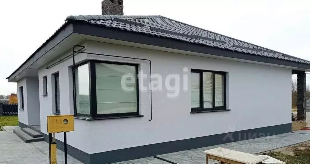 Дом в Курская область, Курский район, Моковский сельсовет, д. 1-я ... - Фото 1