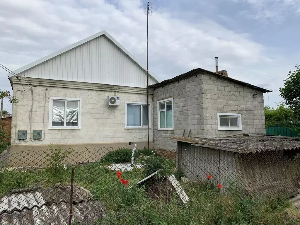 розы люксембург, 24. купить квартиру в кореновске. дом в кореновске. снять дом в кореновске на длительный срок. вход в подвал с улицы.