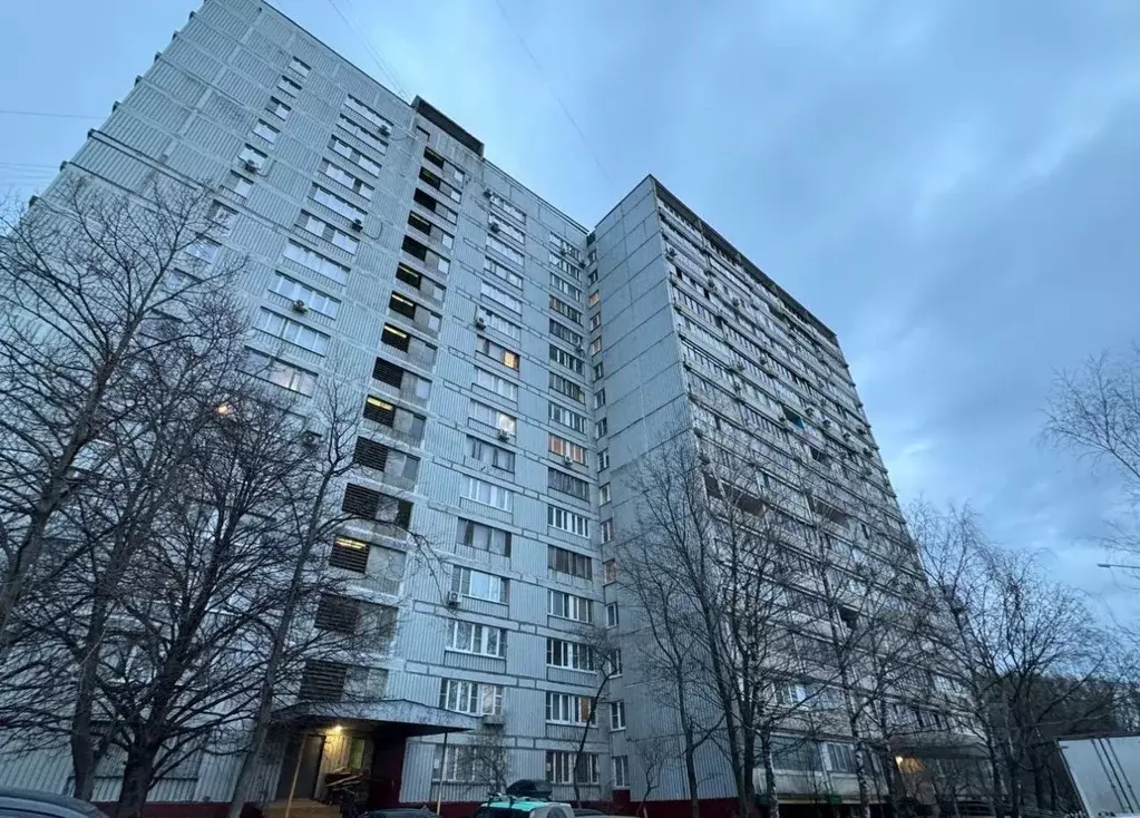 3-к кв. Москва ул. Генерала Тюленева, 29К2 (64.8 м) - Фото 0