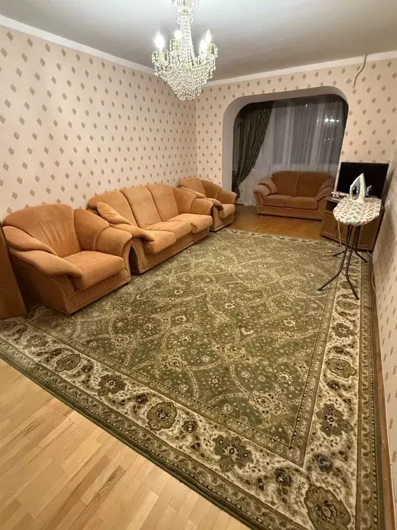 3-к кв. Ставропольский край, Кисловодск Велинградская ул., 21 (70.0 м) - Фото 1