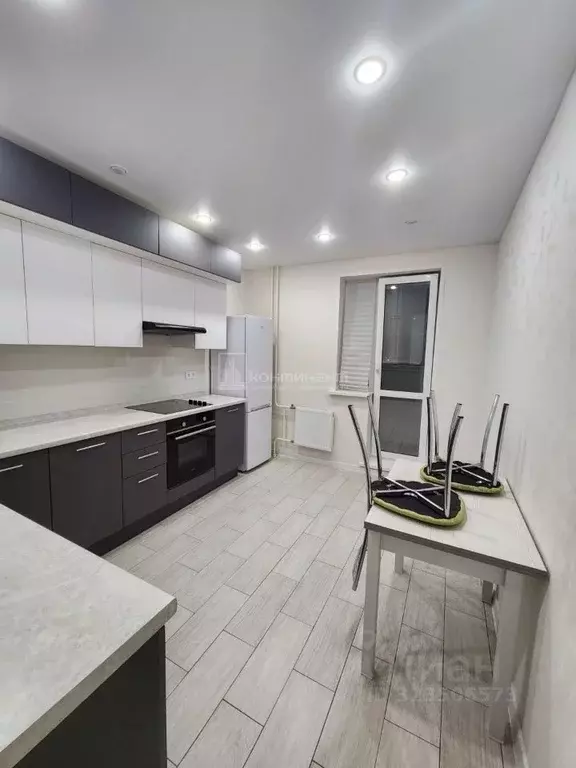 1-к кв. Владимирская область, Владимир проезд Лакина, 10 (40.0 м) - Фото 1