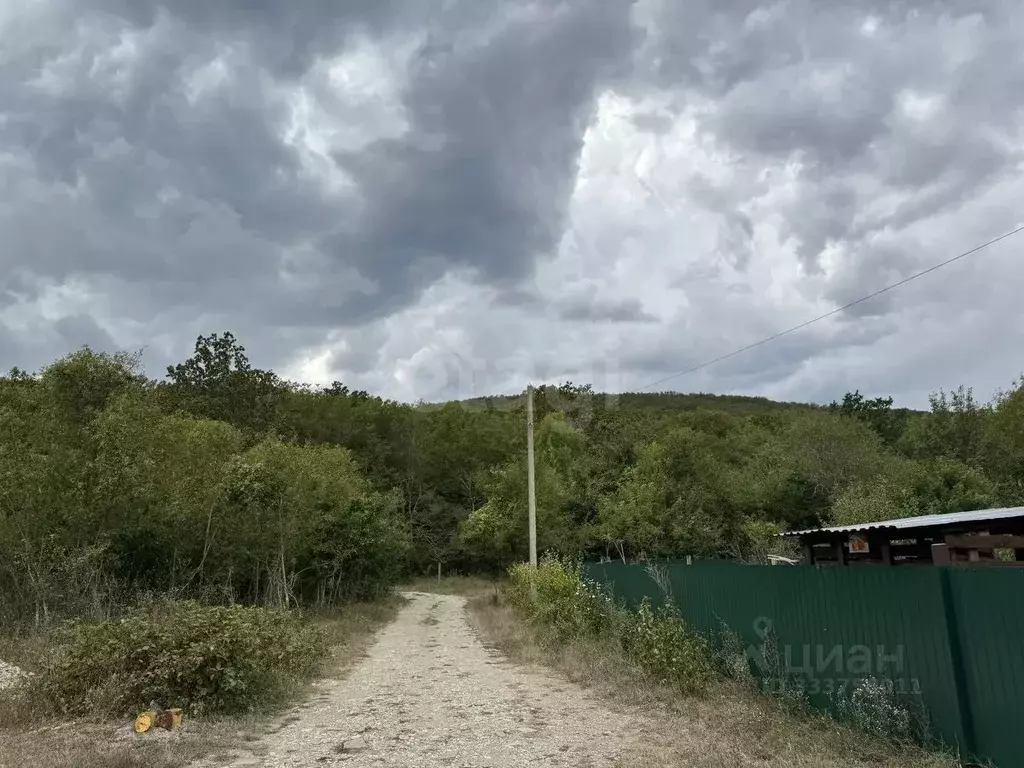 Участок в Краснодарский край, Геленджик городской округ, с. Тешебс  ... - Фото 1