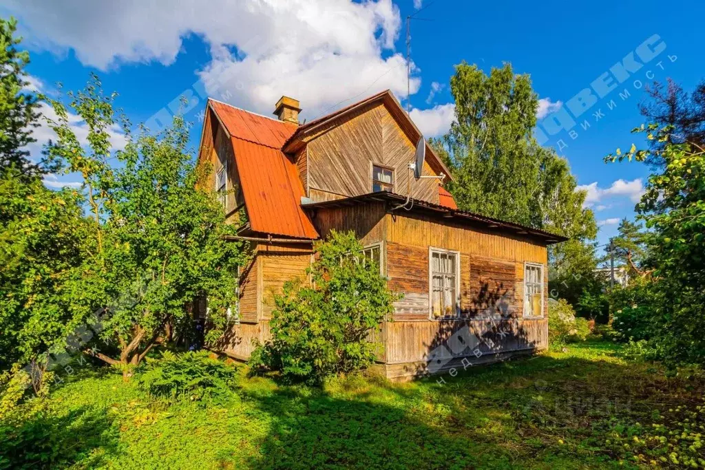 Дом в Ленинградская область, Выборгский район, Рощино городской ... - Фото 1