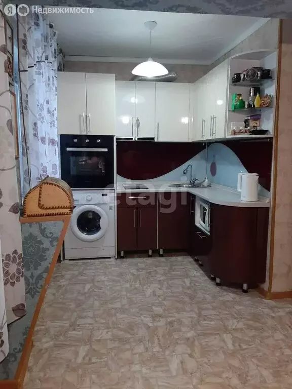 4-комнатная квартира: Ачинск, микрорайон Авиатор, 25 (58.7 м) - Фото 1