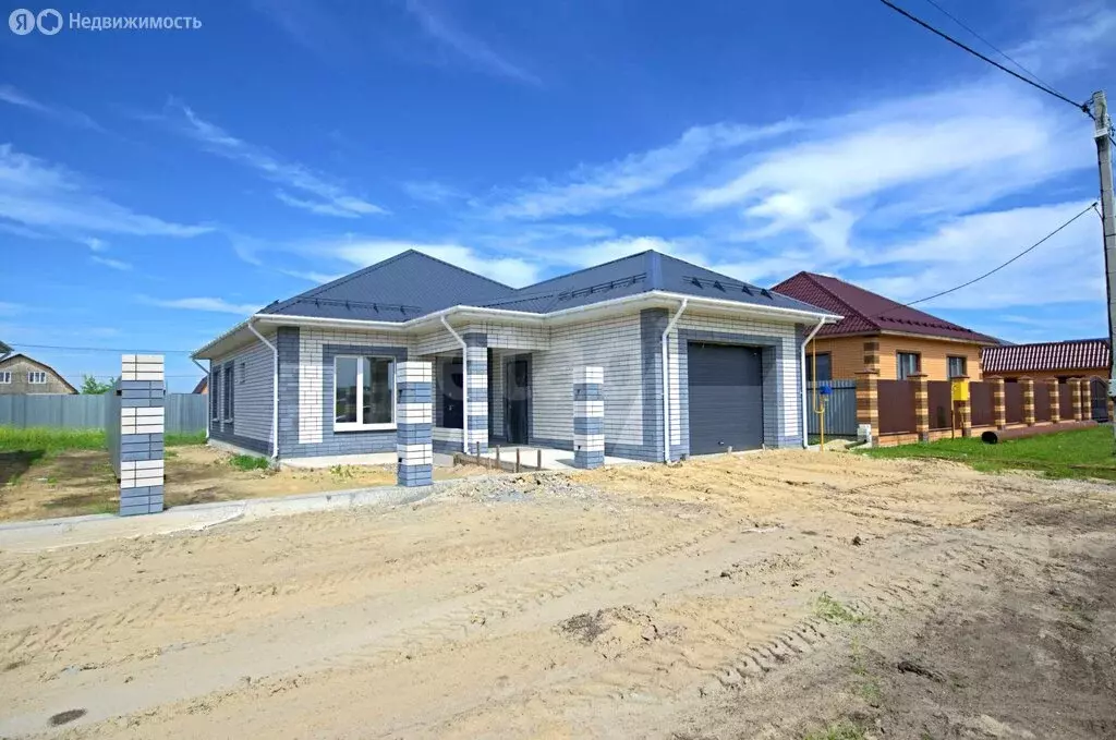 Дом в Ялуторовск, улица Балакшина (130 м) - Фото 2