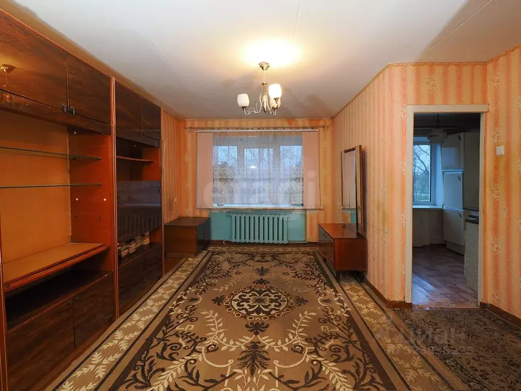 2-к кв. Псковская область, Остров ул. Ленина, 5 (44.8 м) - Фото 2