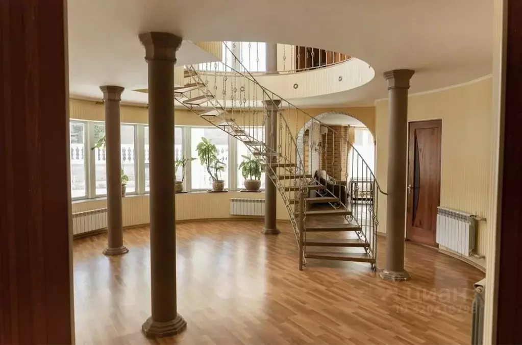 Дом в Севастополь бул. Английский, 33 (442 м) - Фото 0
