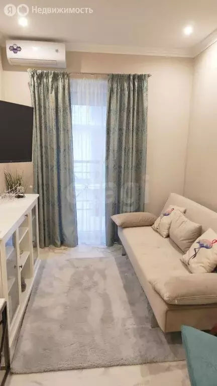 3-комнатная квартира: Восход, улица Авроры, 44 (100 м) - Фото 1