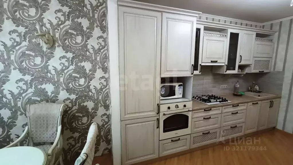 3-к кв. Воронежская область, Воронеж ул. Морозова, 31 (110.0 м) - Фото 1