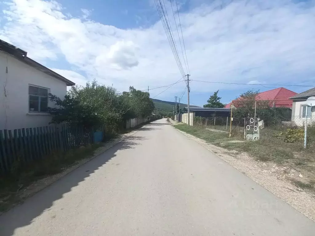 Участок в Крым, Бахчисарайский район, Голубинское с/пос  (50.0 сот.) - Фото 2