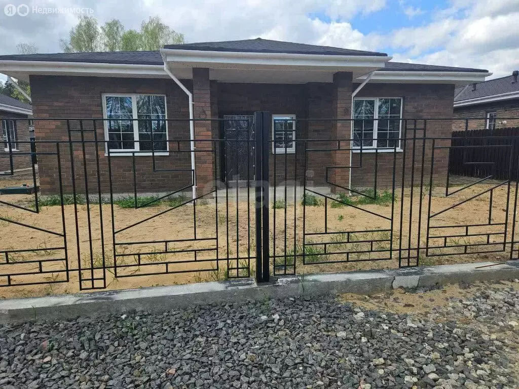 Дом в Тверская область, Калининский муниципальный округ, деревня ... - Фото 1