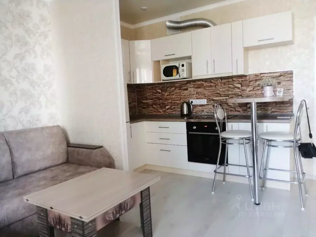 1-к кв. Татарстан, Казань ул. Рауиса Гареева, 111к1 (30.8 м) - Фото 0
