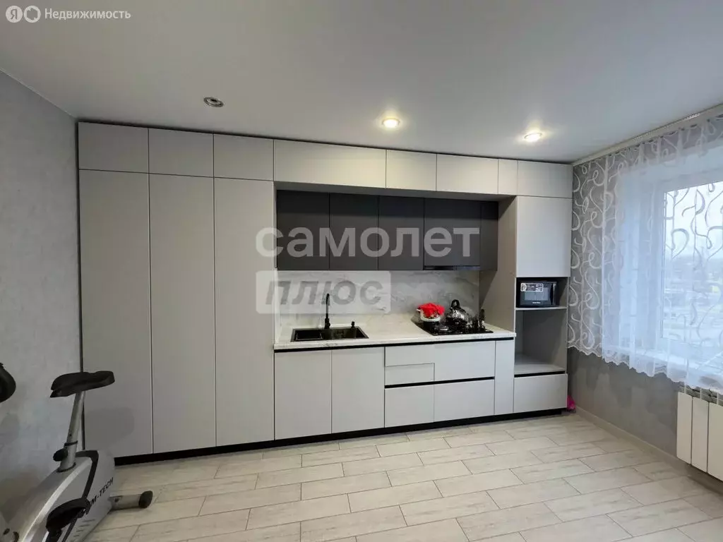 1-комнатная квартира: Брянск, улица А.К. Толстого, 3 (42.1 м) - Фото 1