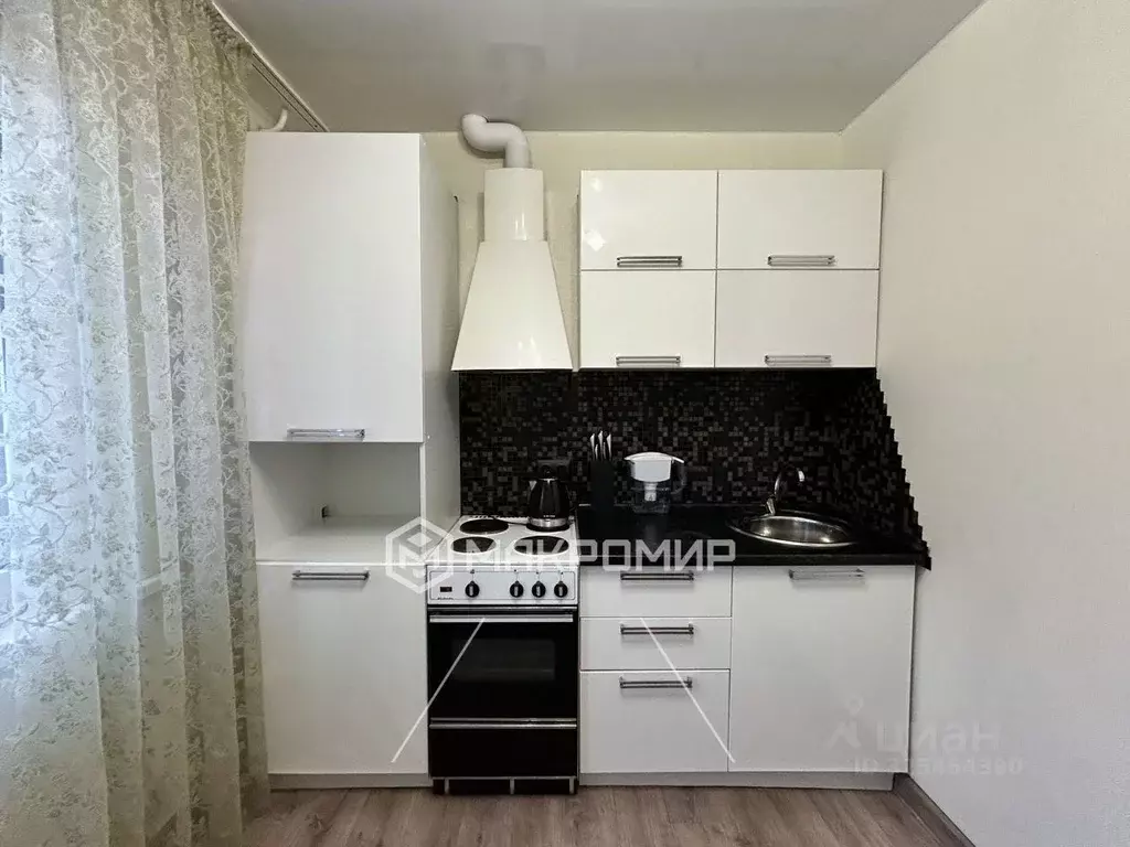 1-к кв. Челябинская область, Челябинск ул. Чайковского, 70а (40.0 м) - Фото 1