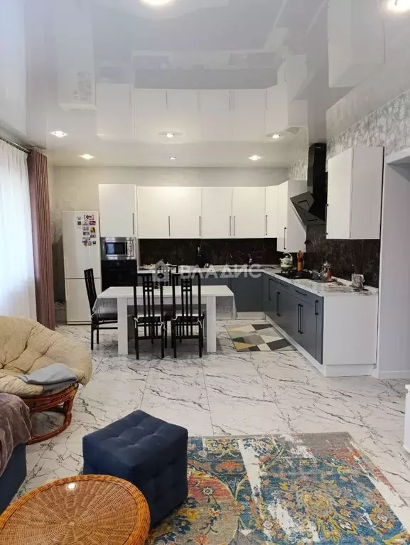 Дом в Воронежская область, с. Семилуки ул. Комсомольская, 37В (164 м) - Фото 1