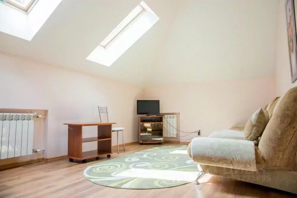 Комната Башкортостан, Туймазинский район, Николаевский сельсовет, с. ... - Фото 2