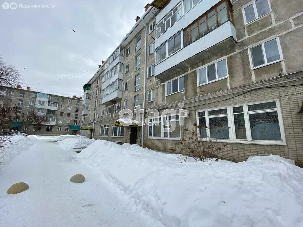 3-комнатная квартира: Далматово, улица Ленина, 85 (53.7 м) - Фото 0
