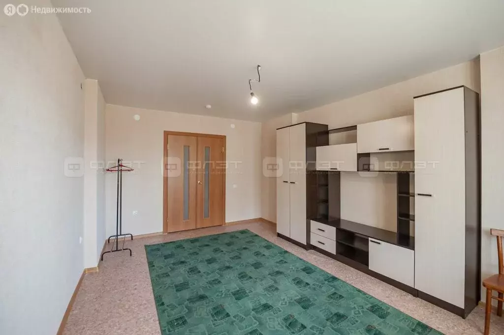 2-комнатная квартира: Казань, улица Виктора Сажинова, 6/9 (50 м) - Фото 0