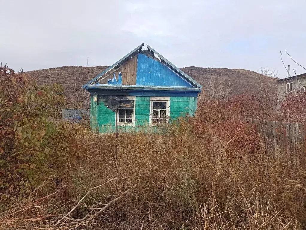 Дом в Оренбургская область, Медногорск пос. Ракитянка, ул. Пионеров, ... - Фото 0