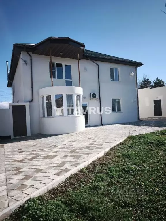 Дом в Крым, Симферопольский район, с. Доброе ул. Ореховая (269 м) - Фото 1