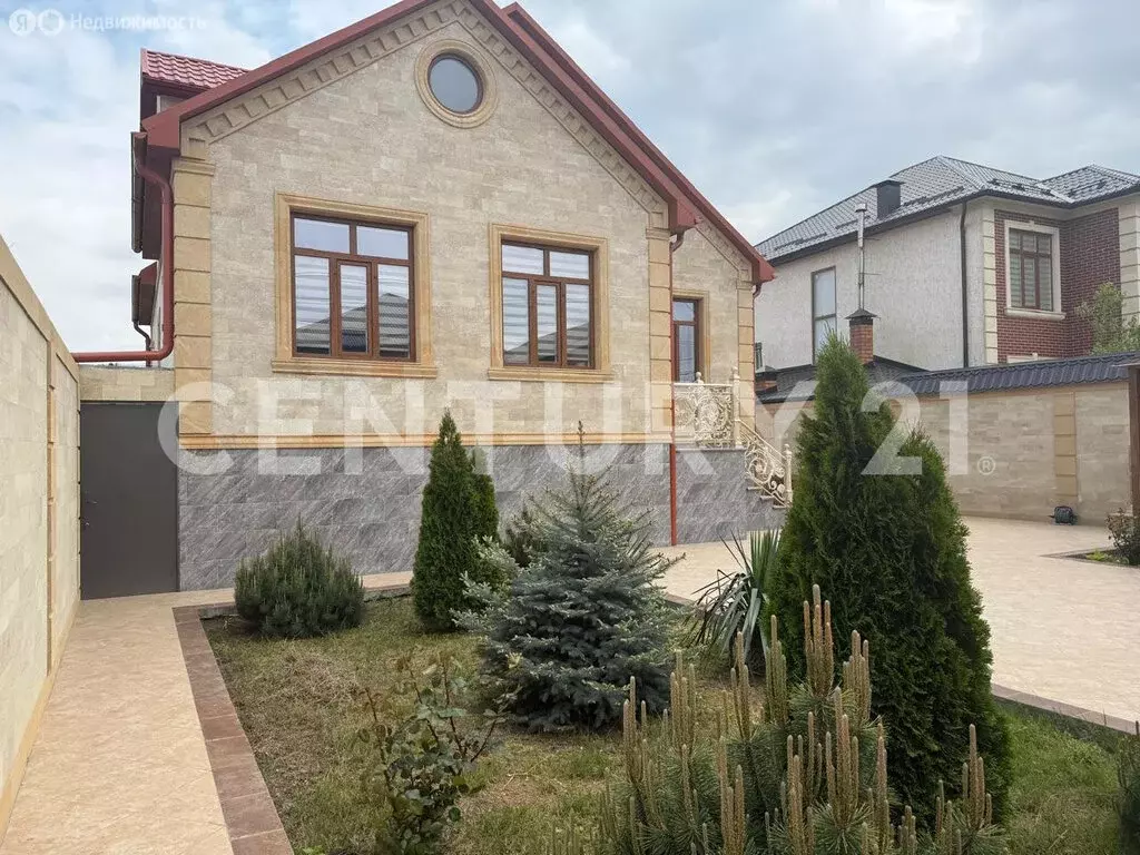 Дом в Махачкала, Сочинская улица, 71 (300 м) - Фото 1