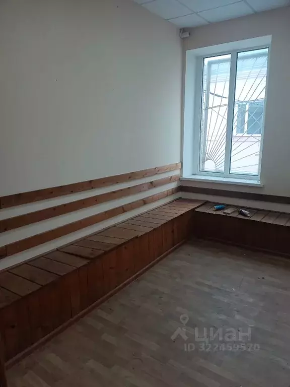 Помещение свободного назначения в Ростовская область, Батайск Книжный ... - Фото 1