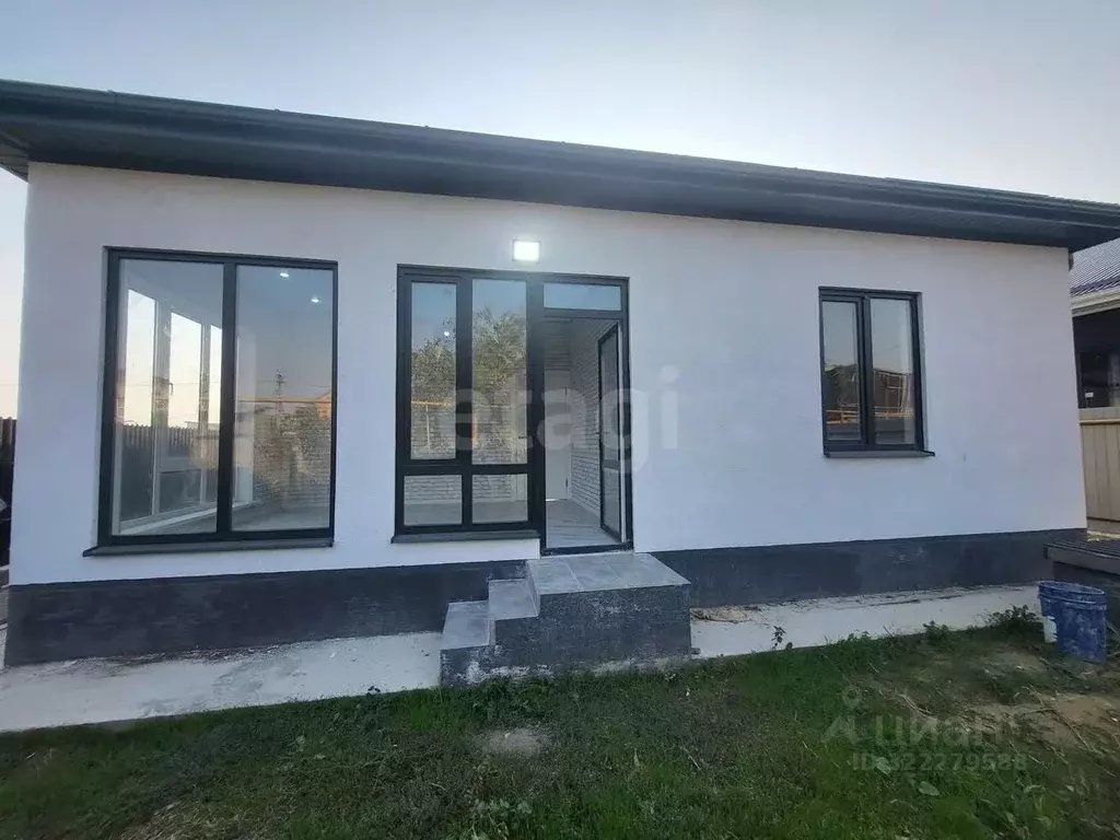 Дом в Краснодарский край, Темрюк Родник садовое товарищество, ул. ... - Фото 1