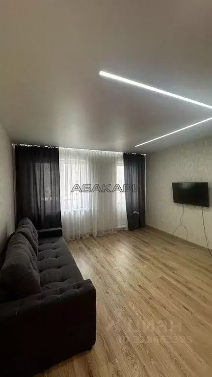 1-к кв. Красноярский край, Красноярск ул. Республики, 33А (43.0 м) - Фото 1
